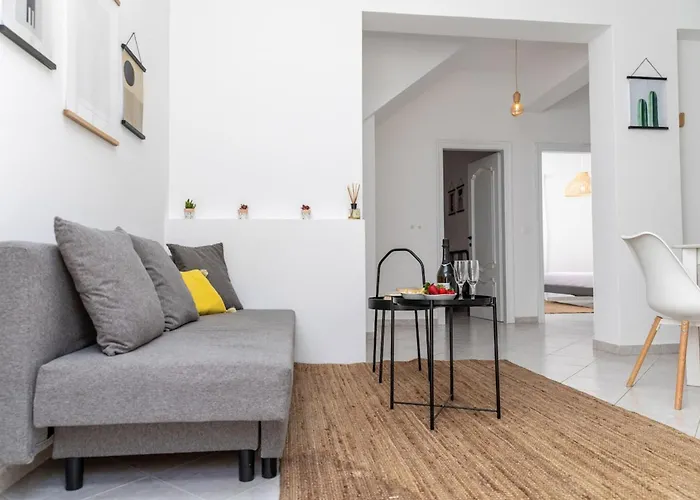 Апартаменты Manouk's - Two Bedroom Naxos City