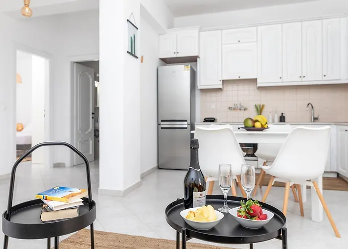 Apartament Manouk's - Two Bedroom Naxos City